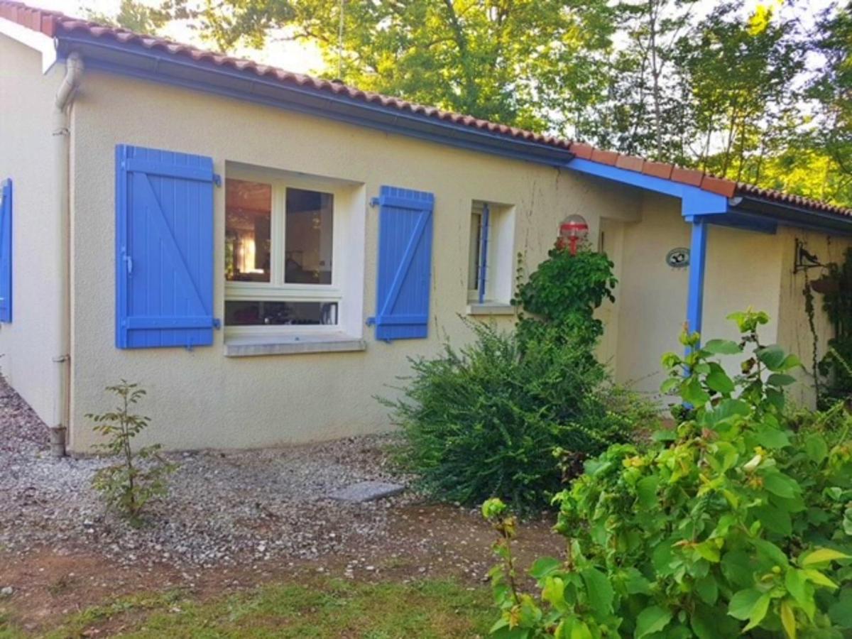 Vakantie Woning Le Chat Maison 175 Ecuras Buitenkant foto